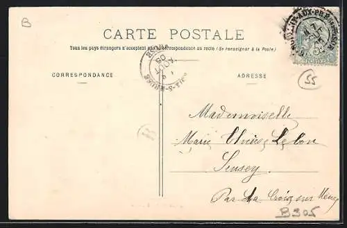 AK Autreville, Vue générale sur le village et la rivière