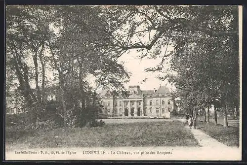 AK Lunéville, Le Château, vue prise des Bosquets