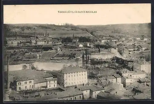 AK Varangéville-Saint-Nicolas, Vue sur le village et les collines environnantes