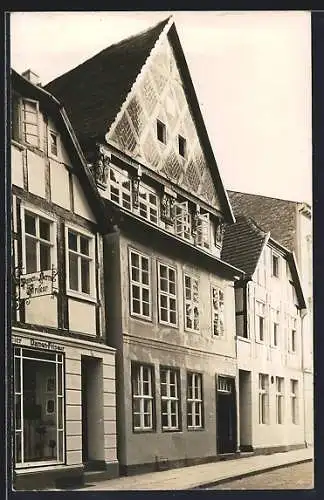 Foto-AK Perleberg, Strasse und Häuser Grosser Markt 3-5