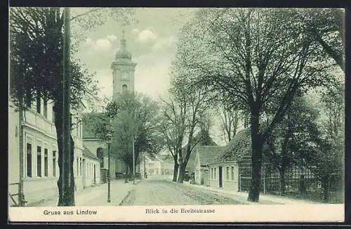 AK Lindow / Mark, Blick in die Breitestrasse, Kirche