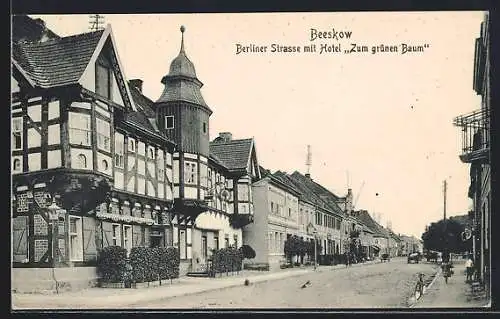 AK Beeskow, Berliner Strasse, Hotel Zum grünen Baum, Fahrrad