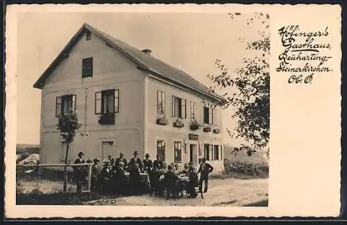 AK Reuharting-Steinerkirchen, Höfinger`s Gasthaus mit Besuchern