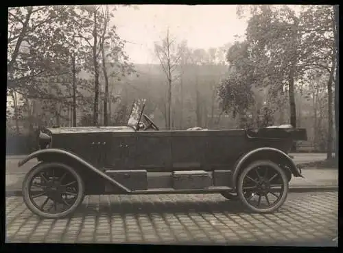 Fotografie Auto Protos Phaeton Cabrio, PKW mit Weinberger-Karosserie vor der Fabrik Zeppelinstr. 71 in München