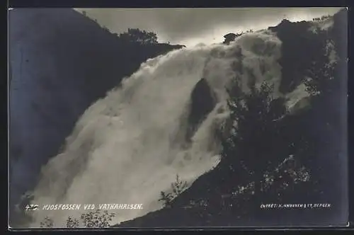 AK Kjosfossen ved Vatnahalsen, Wasserfall