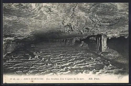 AK Arcy-sur-Cure, Les Grottes, les Vagues de la Mer, Blick in die flache Höhle