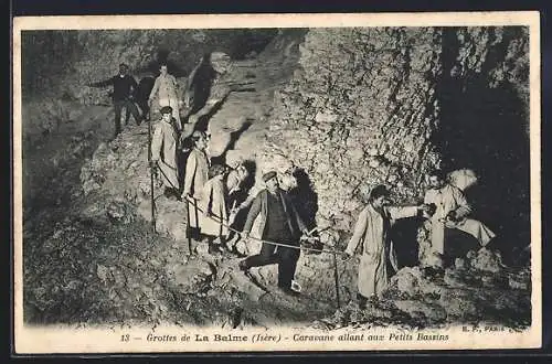 AK La Balme, Les grottes, Caravane allant aux Petits Bassins