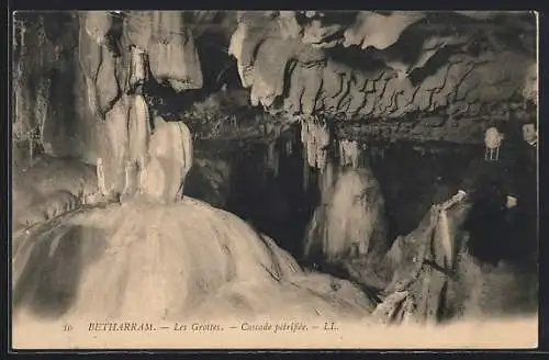AK Betharram, Les Grottes, Cascade pétrifiée