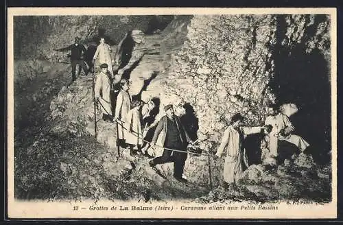 AK La Balme, Les Grottes, Caravane allant aux Petits Bassins