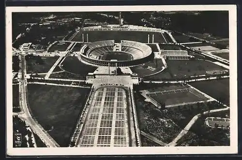 Foto-AK Berlin, Gesamtansicht Reichssportfeld mit Osttor und Maifeld