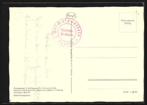 AK Berlin, Reichssportfeld mit Strassen und Publikum vom Flugzeug aus