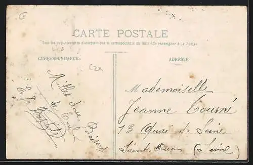 AK Thiaucourt, La Rue Carnot animée avec passants et charrettes