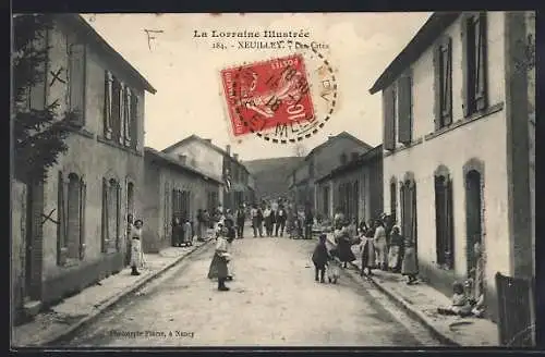 AK Xeuilley, Rue des Cités animée avec des enfants jouant