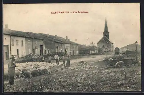 AK Emberménil, Vue intérieure avec troupeau de moutons et église en arrière-plan