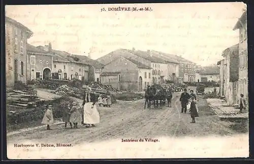 AK Domèvre, Intérieur du Village