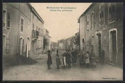 AK Blénod-lès-Toul, Grande Rue, partie haute avec habitants dans la rue