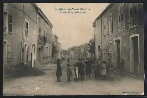 AK Blénod-lès-Toul, Grande Rue, partie haute avec habitants