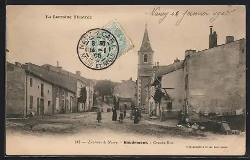 AK Houdemont, Grande-Rue avec église et passants