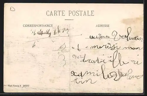AK Dombasle, Rue Nationale animée avec habitants et commerces
