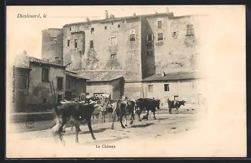 AK Dieulouard, Le Château avec troupeau de vaches devant