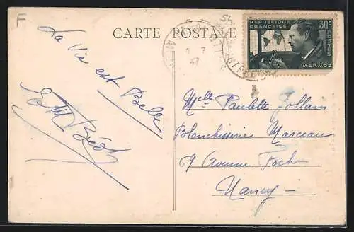 AK Rehon, Route de Longwy avec bâtiments et passants