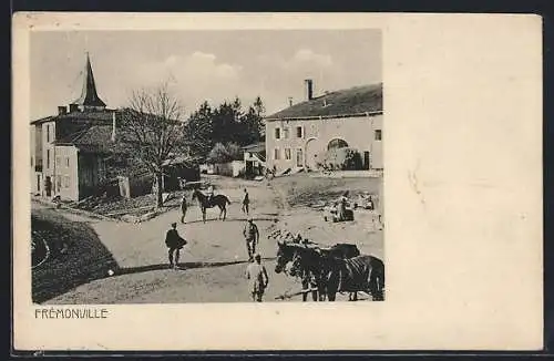 AK Frémonville, Scène de rue avec chevaux et villageois près de l`église