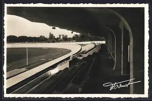 AK Lunéville, Intérieur de la Tribune au Stade Municipal