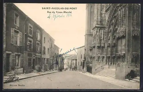 AK Saint-Nicolas-du-Port, Rue du Vieux-Marché et portail d`église