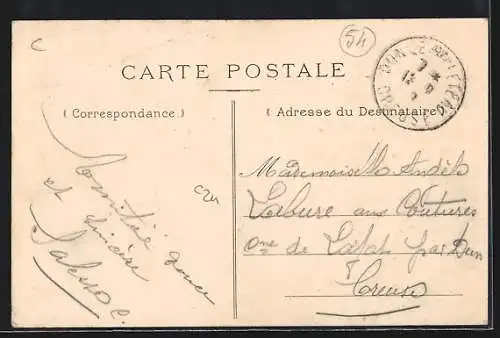 AK Saint-Nicolas-du-Port, Grande Rue animée avec passants et boutiques