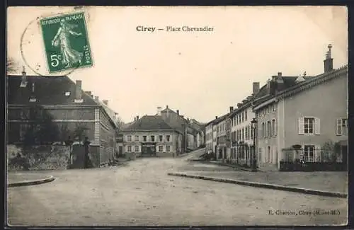 AK Cirey, Place Chevandier avec bâtiments historiques