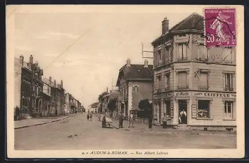 AK Audun-le-Roman, Rue Albert Lebrun mit Geschäften und Passanten