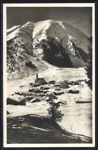 AK Berwang, Ortsansicht im Winter, Blick gegen Hönig