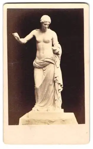 Fotografie unbekannter Fotograf und Ort, Statue der Venus von Arles