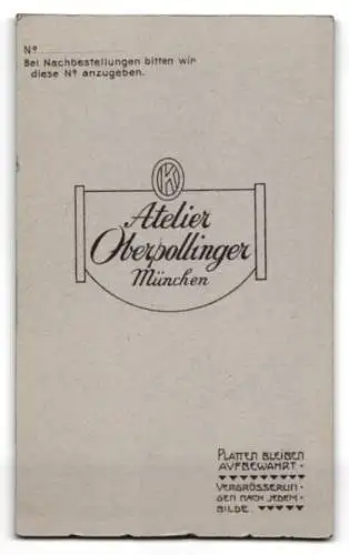 Fotografie Atelier Oberpollinger, München, bayerischer Bub in Tracht mit Lederhose