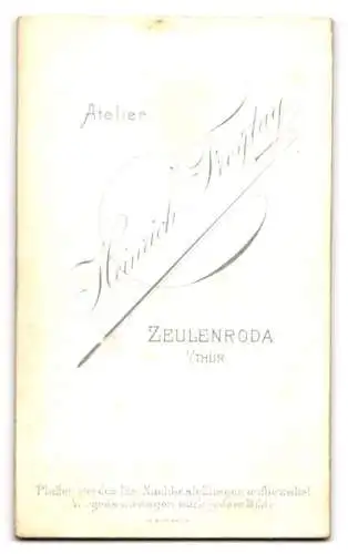 Fotografie Heirnich Freytag, Zeulenroda, kleines Mädchen als Rotkäppchen im Kostüm