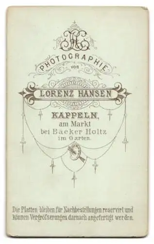 Fotografie L. Hansen, Kappeln, Mädchen im karierten Kleid mit geflochtenem Zopf