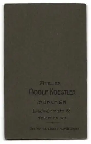 Fotografie Adolf Koestler, München, zwei Krankenschwestern in Dienstuniform