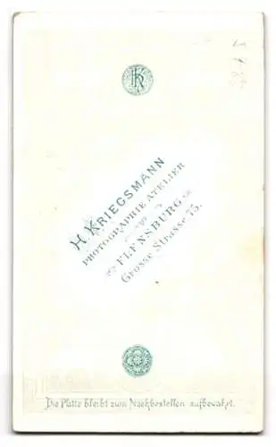 Fotografie H. Kriegsmann, Flensburg, junge Mutter mit ihrem Kind im Arm, Mutterglück