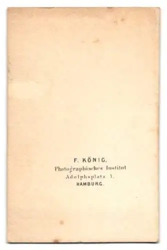Fotografie F. König, Hamburg, Adolphsplatz 7, Porträt eines eleganten Herrn