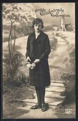 Foto-AK BNK Nr. 36075: Mädchen mit Gebetsbuch zu ihrer Konfirmation