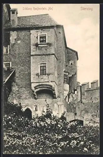 AK Sterzing, Blick zum Schloss Reifenstein, Hof