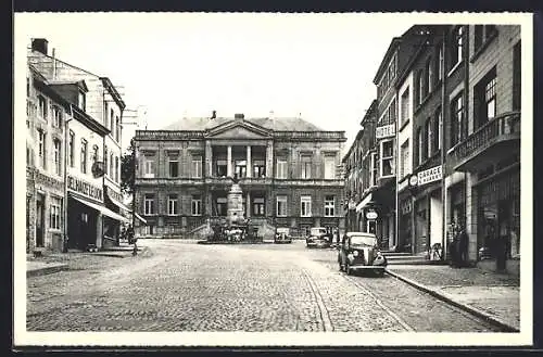 AK St-Hubert, Hôtel de Ville et Monument Redouté