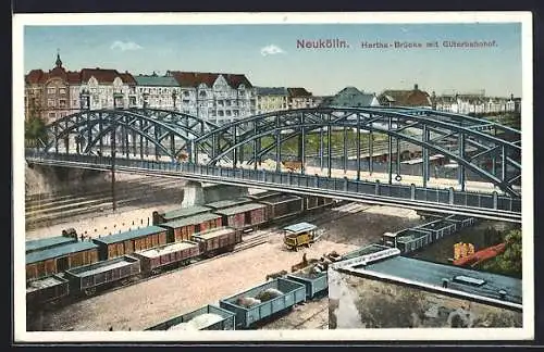AK Berlin-Neukölln, Hertha-Brücke mit Güterbahnhof