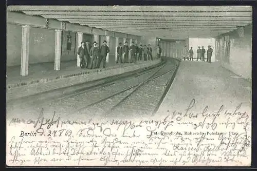 AK Berlin-Tiergarten, Bahnsteig im U-Bahnhof Potsdamer Platz