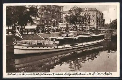 AK Berlin-Kreuzberg, Eisbrecher und Salon-Motorschiff Kreuz-As an der Anlegestelle Kottbusser Brücke