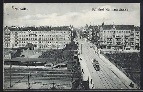 AK Berlin-Neukölln, Bahnhof Hermannstrasse mit Strassenbahn