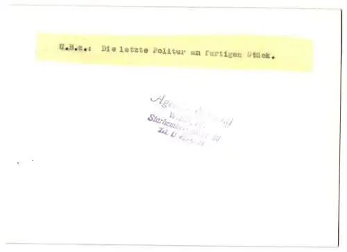 17 Fotografien Wilhelm Sturm, Ansicht Haida / Sudetengau, Manufaktur für Glasschmuck & Gebrauchsgut, Produktions-Ansicht