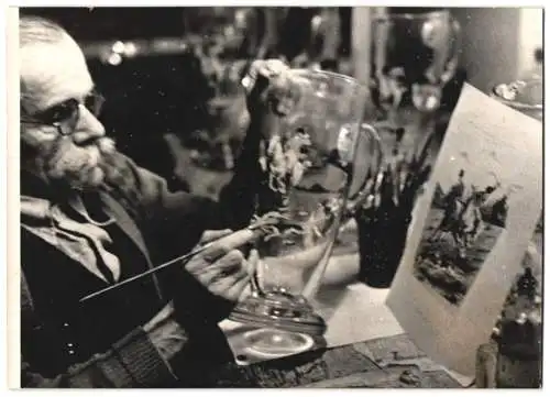17 Fotografien Wilhelm Sturm, Ansicht Haida / Sudetengau, Manufaktur für Glasschmuck & Gebrauchsgut, Produktions-Ansicht