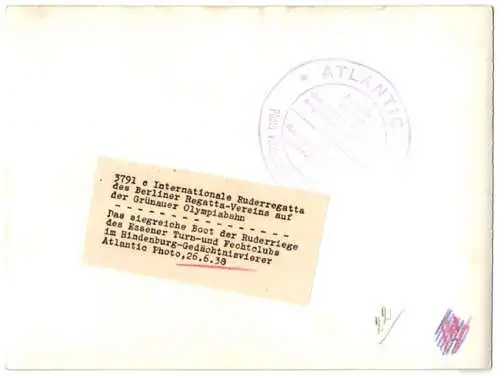 Fotografie Atlantik, Ansicht Berlin-Grünau, Ruderregatta auf der Olympiabahn, Siegreicher Hindenburg-Gedächtnisvierer