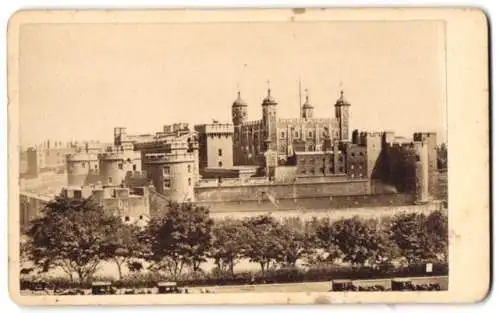 Fotografie unbekannter Fotograf, Ansicht London, Tower of London